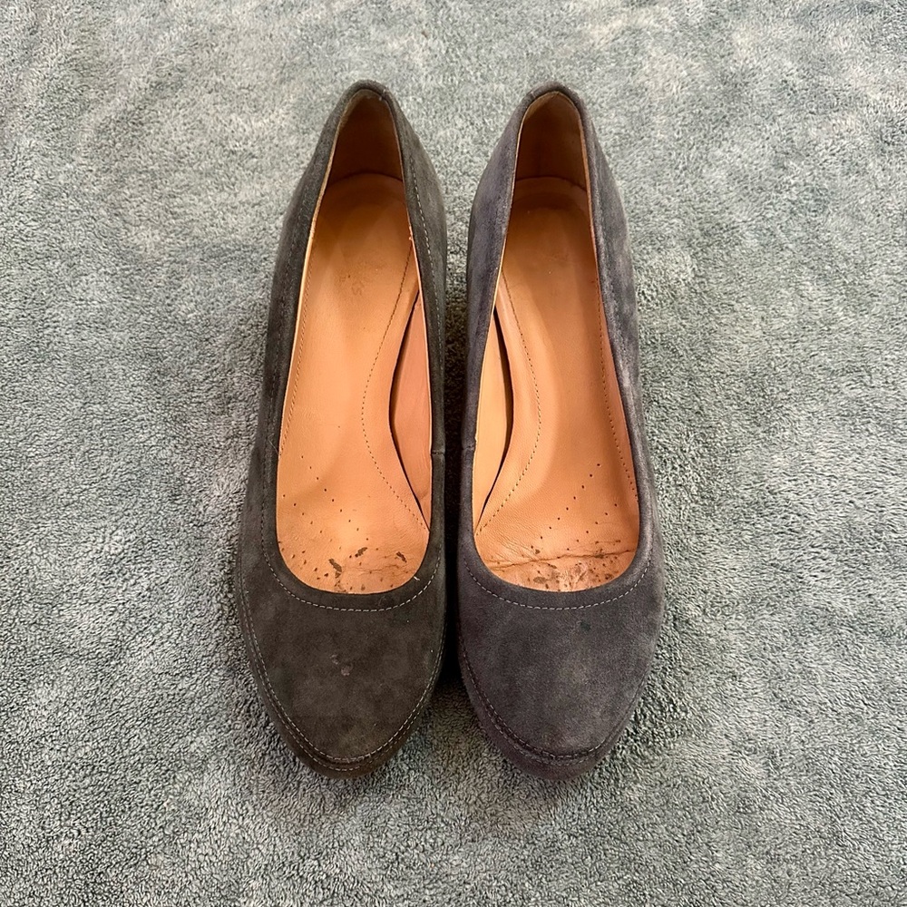 Clark’s Suede Pumps